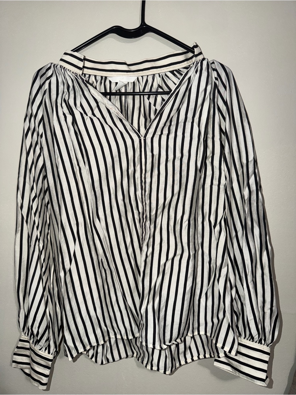H&M Women’s Black & White Striped Long Sleeve Blouse Size Small